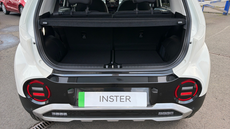 Hyundai INSTER 85kW 02 49kWh 5dr Auto Electric Hatchback